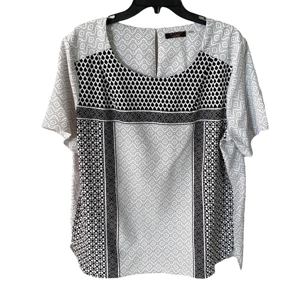 Fylo Tunic Top Geo Pattern Short Sleeves Sz XL - Picture 1 of 9